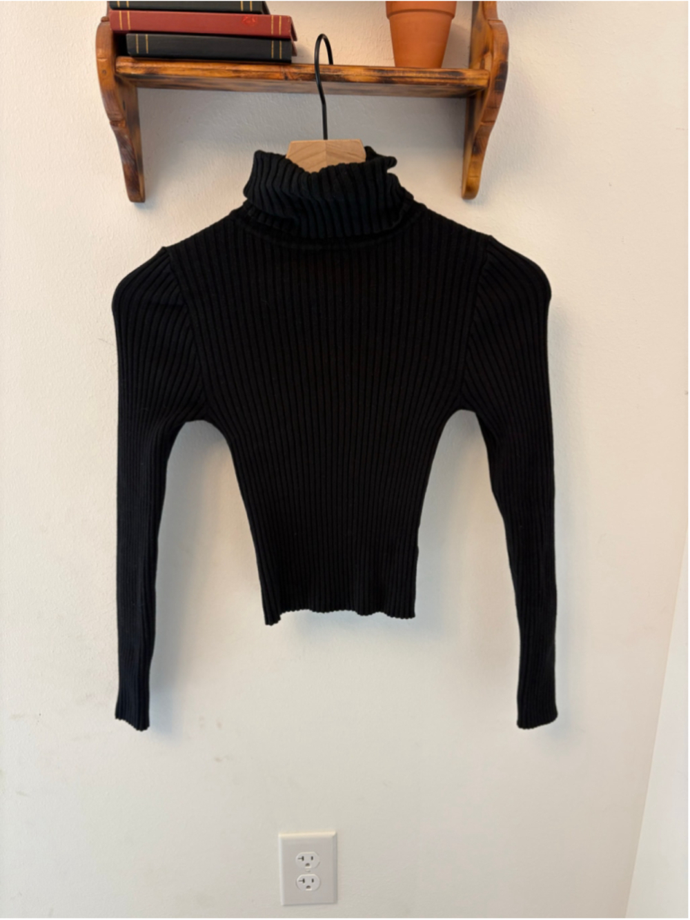 BDG Ribbed Knit Cropped Turtleneck Sweater Size S